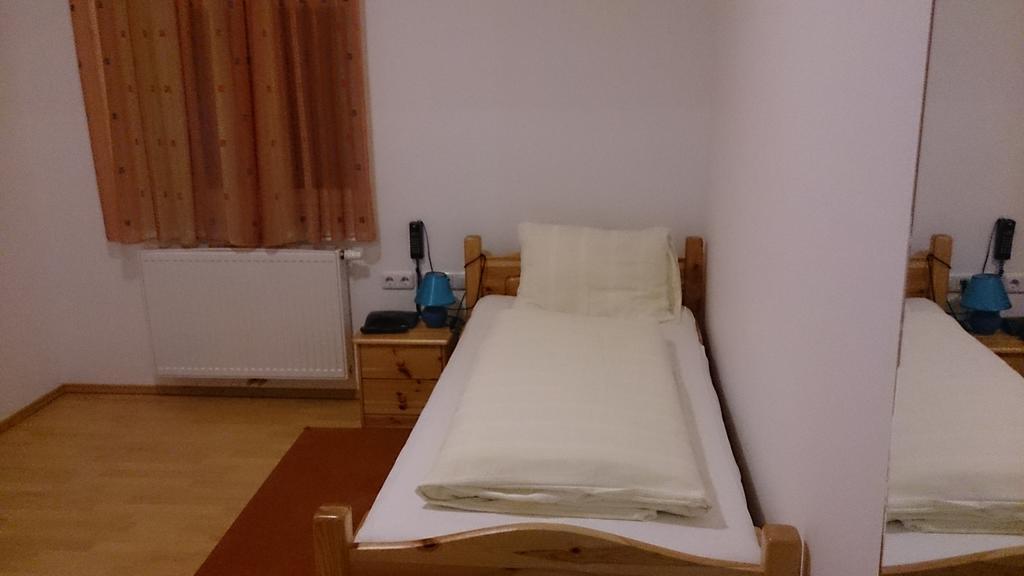 אמשטטן Gasthof Zum Goldenen Pflug חדר תמונה